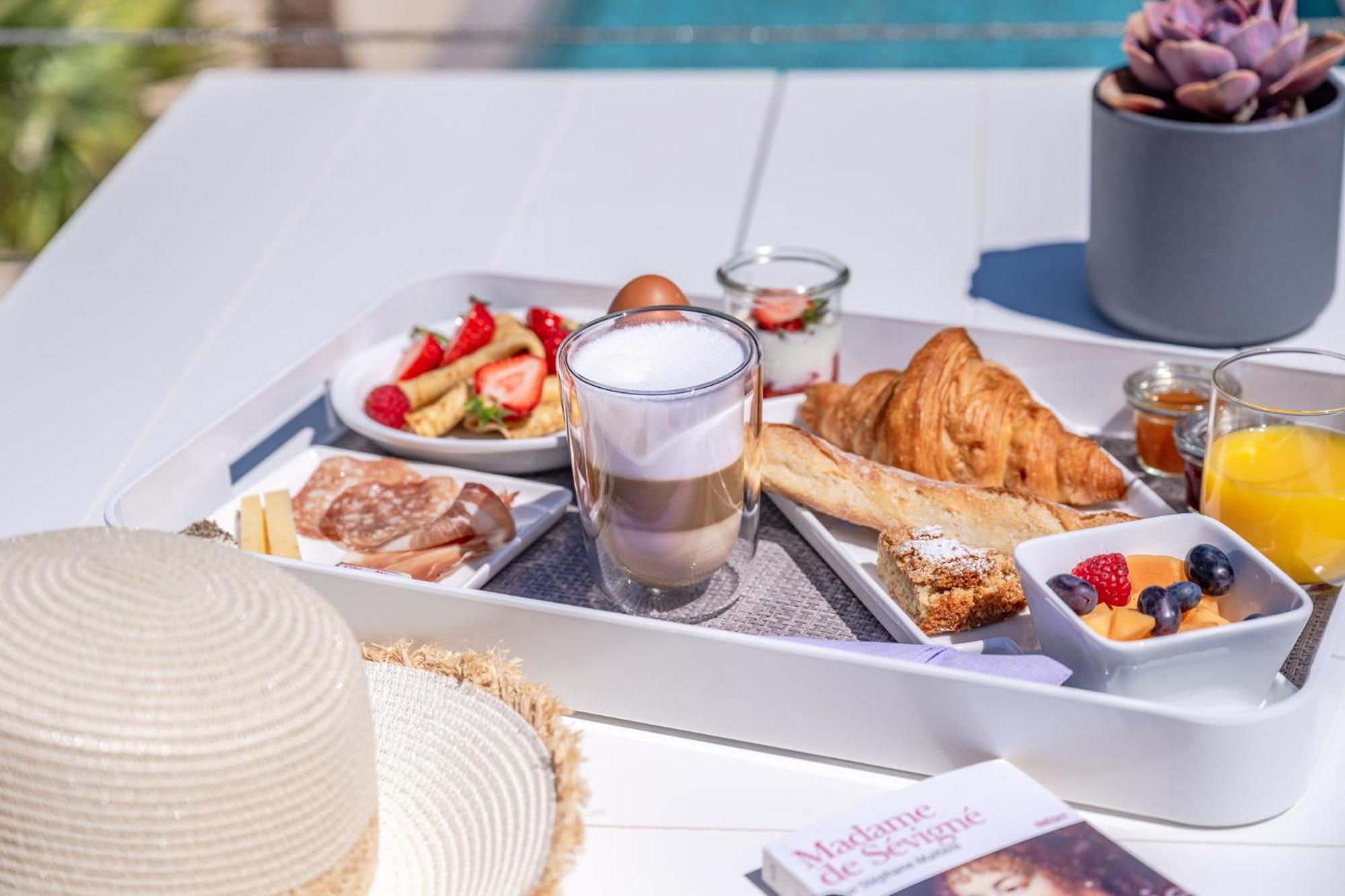 Le Pavillon M, Chambres D'Hotes De Luxe Avec Piscine & Spa Grignan Exterior foto